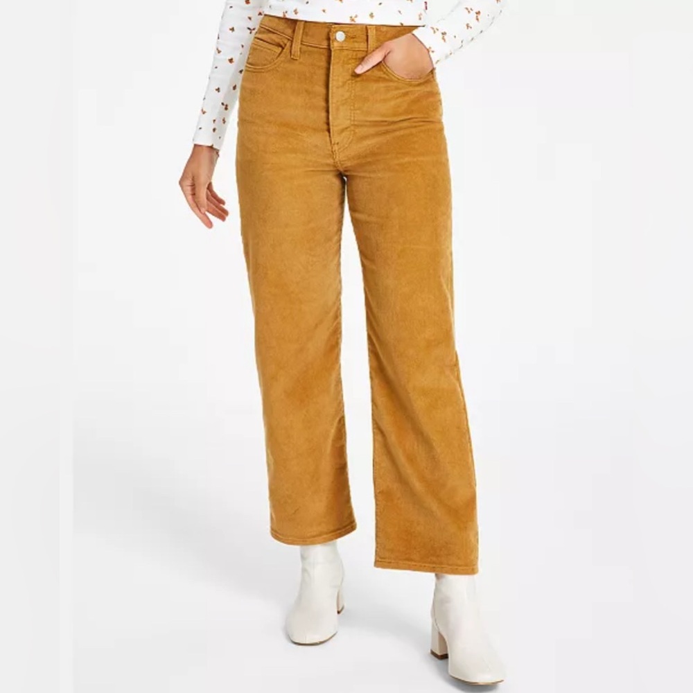 NWOT Levi’s Ribcage Ankle Corduroy Jeans